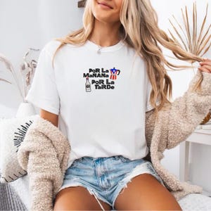 Camiseta bordada de Ron de Cafe Con de DTMF, camiseta bordada para adultos, camisa bordada, camiseta personalizada, camiseta bordada para mujer, camiseta de Bad Bunny
