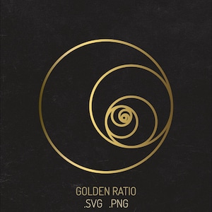 Op de afbeelding: Een goudkleurige afbeelding van de gulden snede-spiraal, gecentreerd op een donkere, getextureerde zwarte achtergrond. Onder de spiraal staat de tekst GOLDEN RATIO .SVG .PNG in een strak, schreefloos lettertype. Het ontwerp bevat concentrische cirkels.