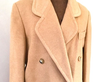 70s Regency camel hair coat double breasted tailoring. Full length, pockets, fully lined. Size 10