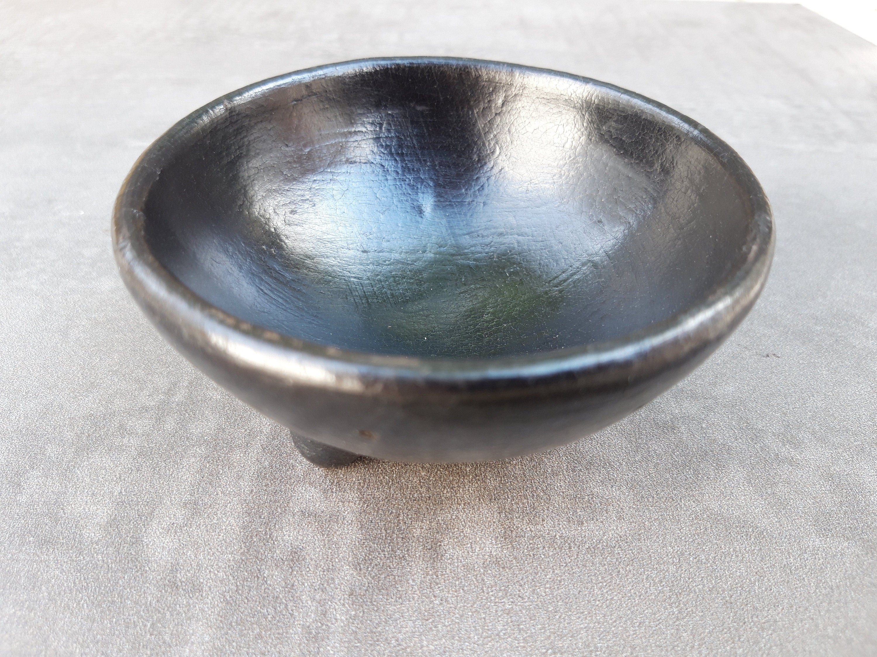 Brûleur Encens Noir Marron en Argile Pour La Fumigation