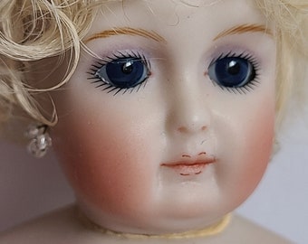 Porcelain  Doll  Petite Rohmer Reproduction