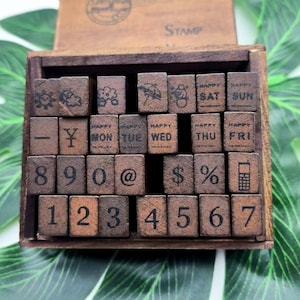 Juego de sellos con números, semanas y clima, con caja de madera, sellos con símbolos de moneda y fecha para diario, planificador de trabajo diario, 28 piezas