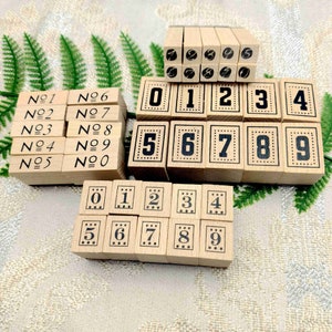 Zestaw 4 stempli z numerami w stylu Drewniane stemple gumowe do tworzenia kartek Planer Diary Journal Dekorowanie Scrapbooking Tool