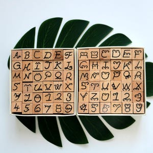 Set di timbri Art Fonts, lettere e numeri, timbro in gomma di legno, carattere Beart, carattere Cat 2, stile, strumento per la creazione di biglietti e per il journaling