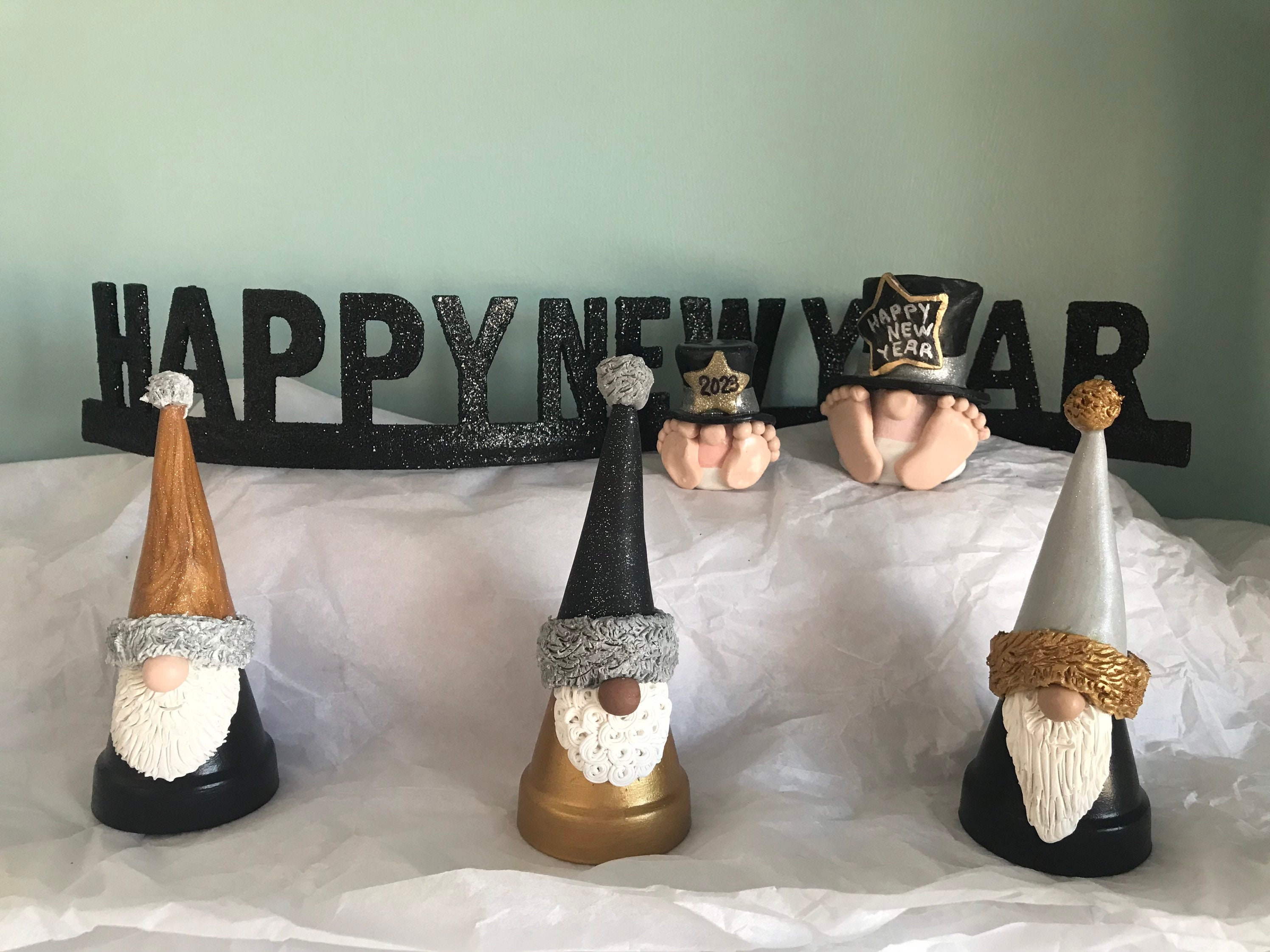 Happy New Year Gnome Wine Stopper