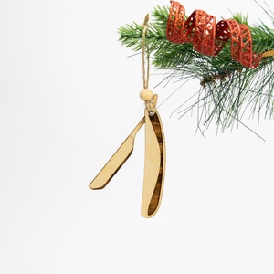 Salon Straight Razor Ornament