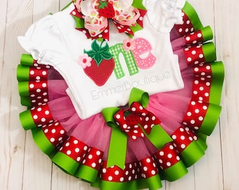 strawberry one birthday outfit,first tutu outfit,1st birthday tutu, tutu outfit, strawberry birthday , red tutu, strawberry first birthday