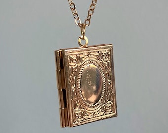 Collana con medaglione di libri / Regalo per gli amanti dei libri, Collana di libri, Medaglione fotografico, Gioielli di libri, Medaglione di replica di gioielli vintage libreschi, Regalo carino per lei