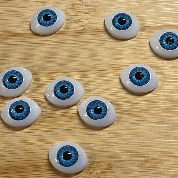 Eyeballs blue and green For Slime And Crafts. Fake eyes for dolls or sculpture.