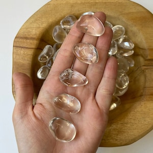 Clear Quartz Tumbled Stone // Gorgeous A++ Quality Clear Quartz Crystal // Incredibly Clear // Crystal Grids, Healing Crystals