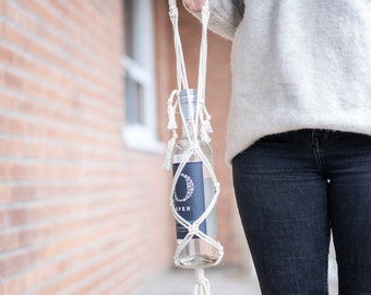 Macrame wine bottle holder