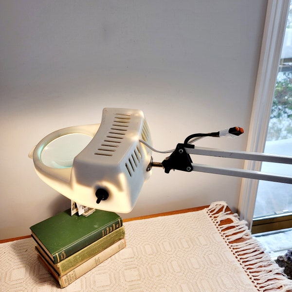 Articulating Magnifying Lamp, White Desk Lamp, Anglepoise, Architect Studio Lamp, Drafting Table Light, Industrial Lamp, NO CLAMP