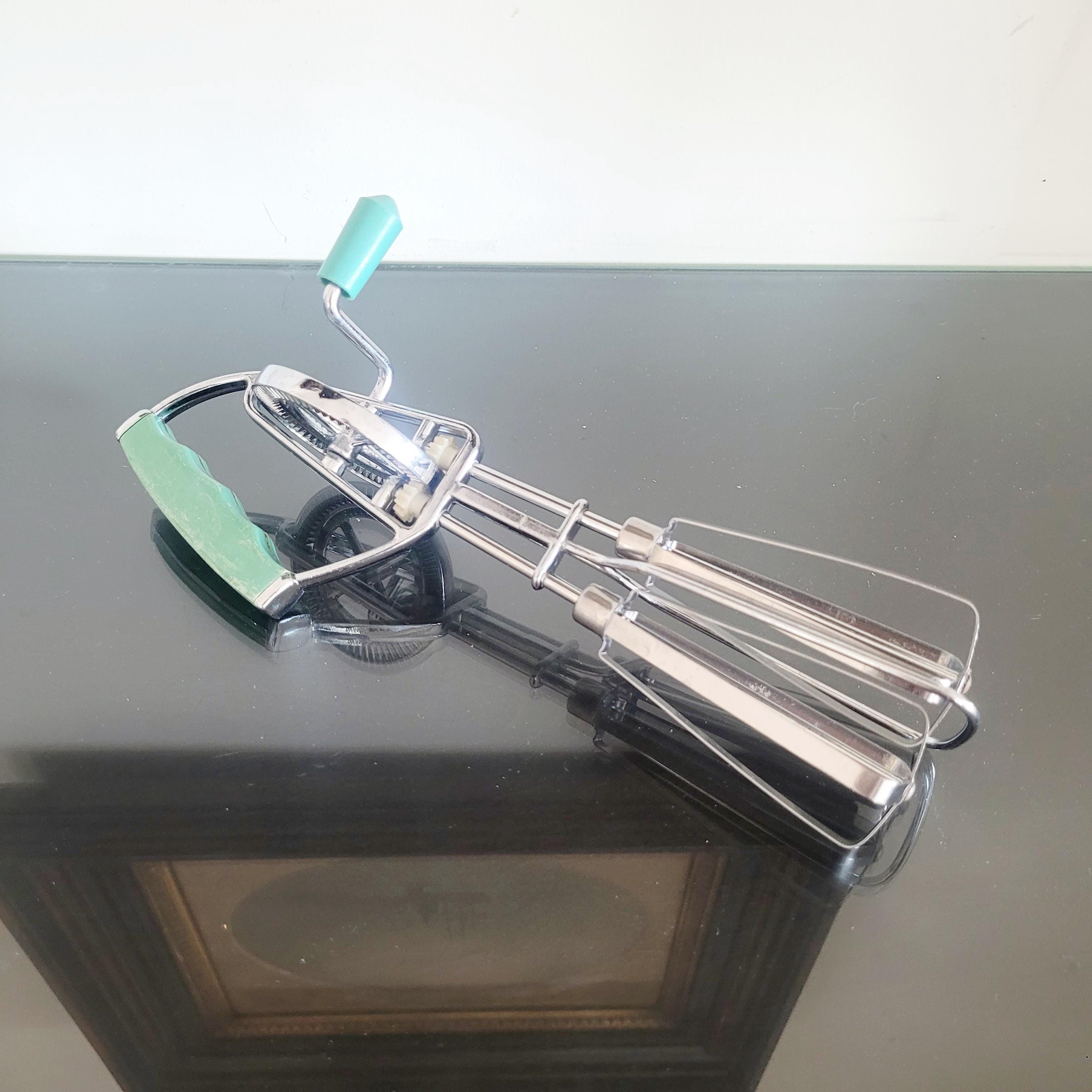 Vintage hand mixer - Etsy 日本