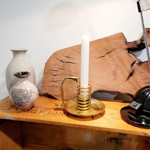 Candelabro de latón con diseño de cortejo, portavelas en espiral ajustable, Partylite