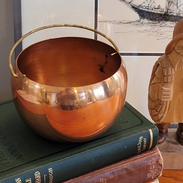 Copper Planter, Vintage, Coppercraft Guild, Round, Hanging Planter, Boho Chic, Made in USA, Patio Decor, Indoor Gardening, Small Size