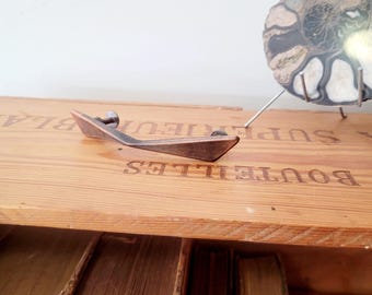 Ajax Chevron Schubladenknauf, goldfarbener Metallton, 7,5 cm, Retro-Stil