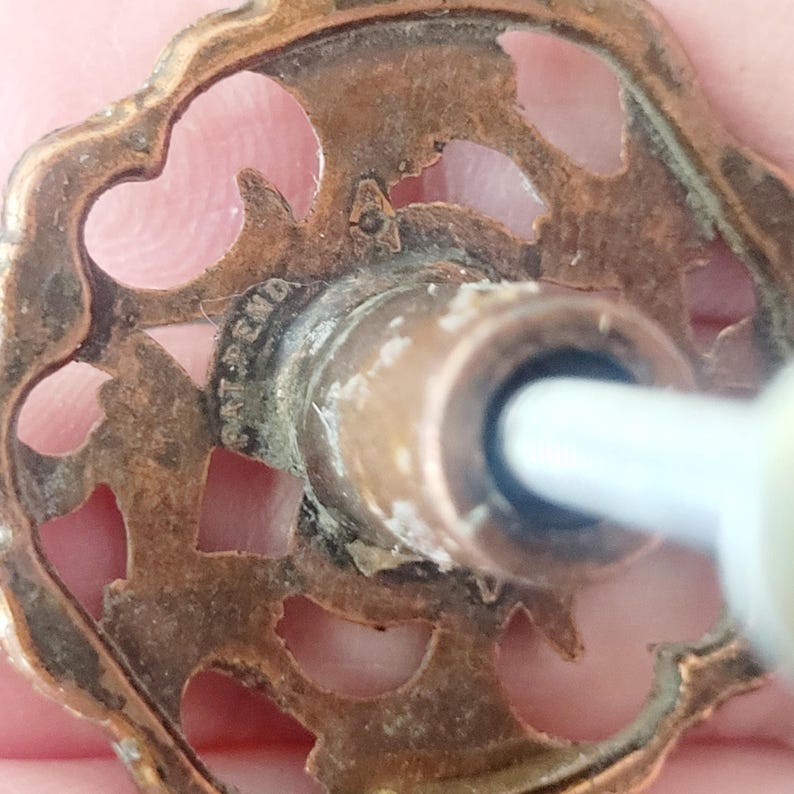 Runde Messingknöpfe und Griffe, Schriftrollenmuster, einzigartige Designs, verschiedene Marken Bild 7