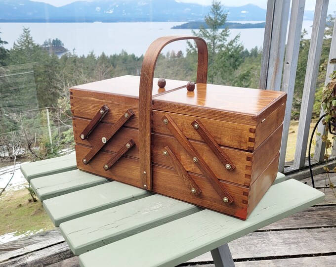 Accordion Sewing Box, Wood Sewing Chest, Portable Sewing Kit, Sewing Notions, Craft Box, Storage
