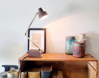 Vintage Tensor-minibureaulamp, model 1500, scharnierende bureaulamp, houtnerf, volledig van metaal