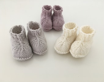 KNITTING PATTERN, Baby Booties, Beginner knit, pdf download - English only
