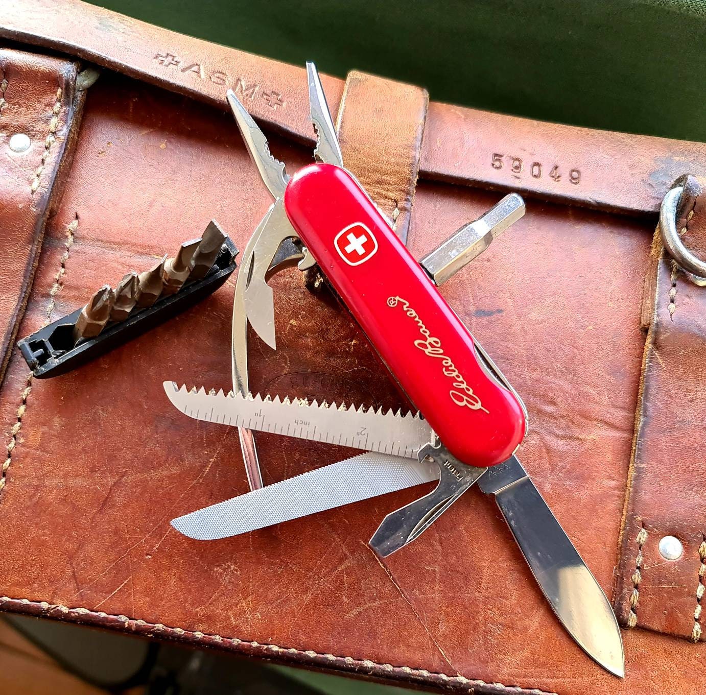 Wenger Delemont Eddie Bauer Minigrip Vintage Swiss Army Multitool