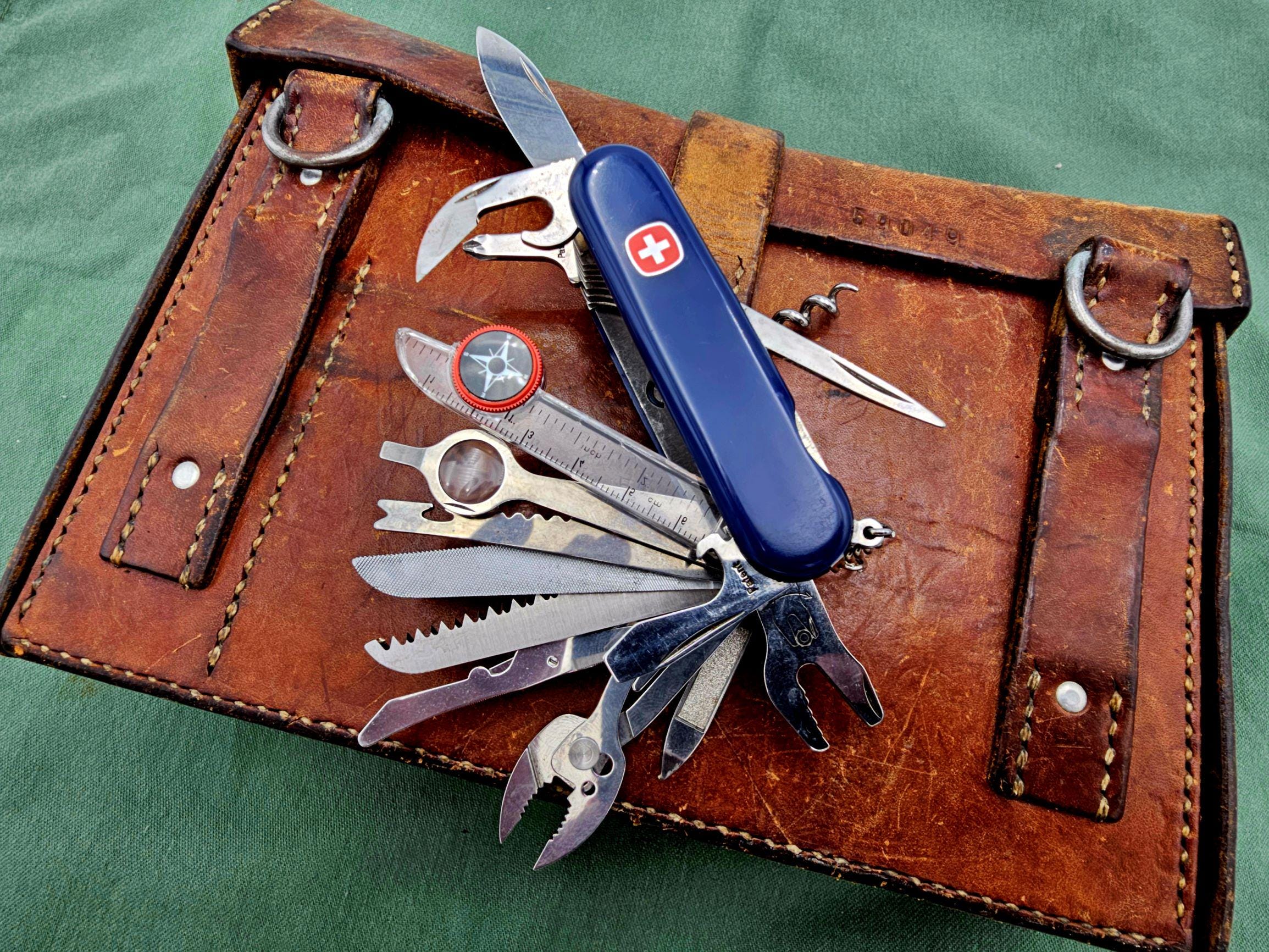 ウェンガー スイスチェストプラスアーミーナイフ！レアモデル Wenger