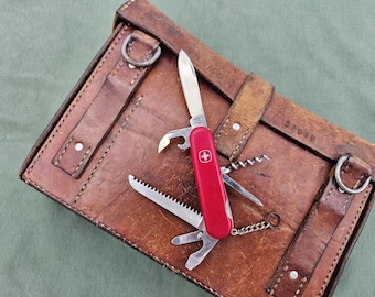 Wenger Backpacker Vintage Retired Swiss Army Tool 85mm Model Swiss Rare Variation with Flat Phillips Screwdriver 5turn corkscrew