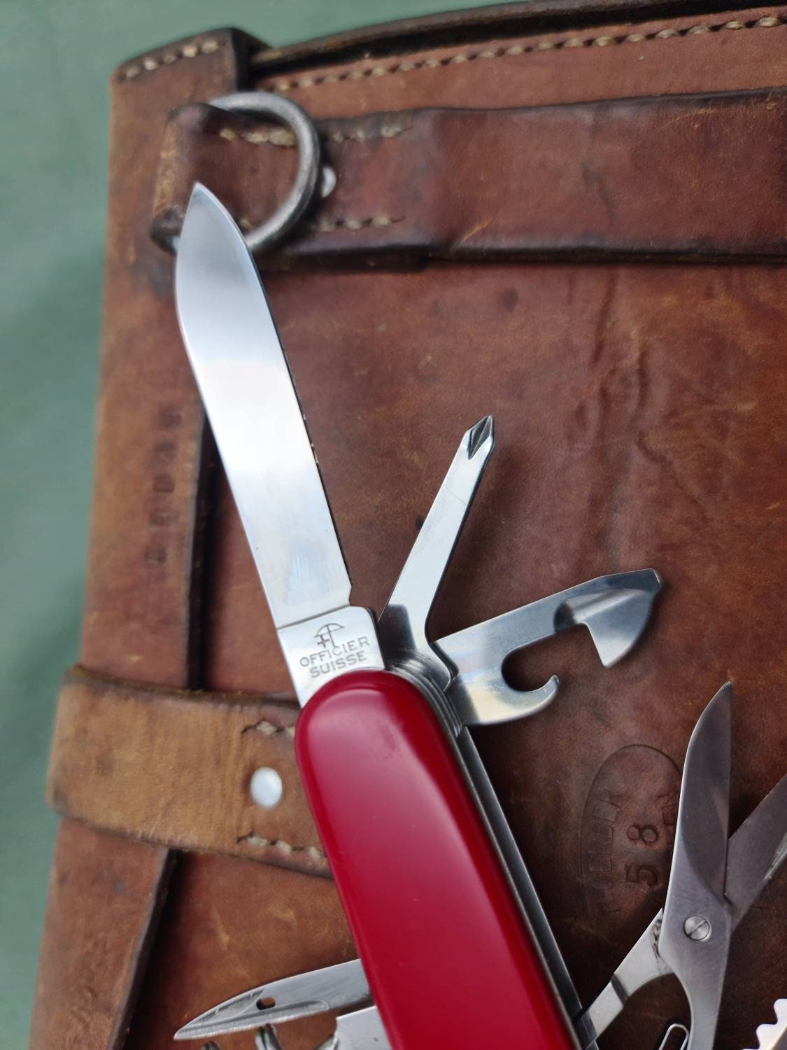 Victorinox champion c sale