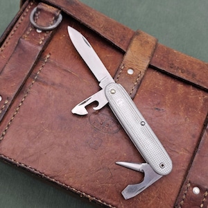 ウェンガー スイスチェストプラスアーミーナイフ！レアモデル