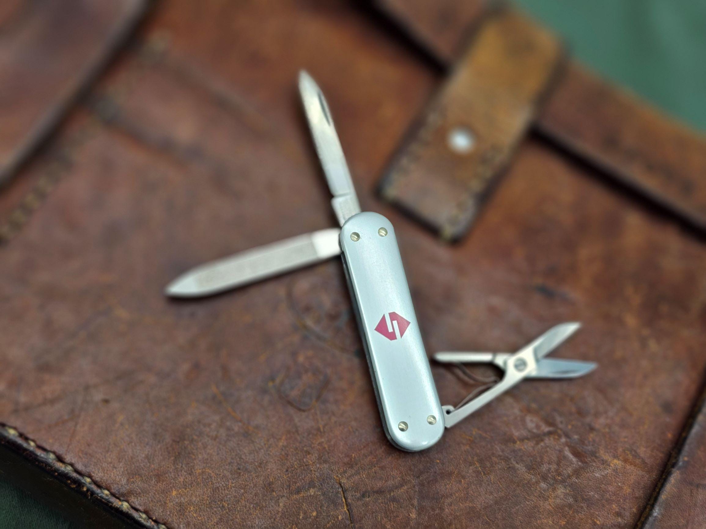 Victorinox cadet - Etsy 日本