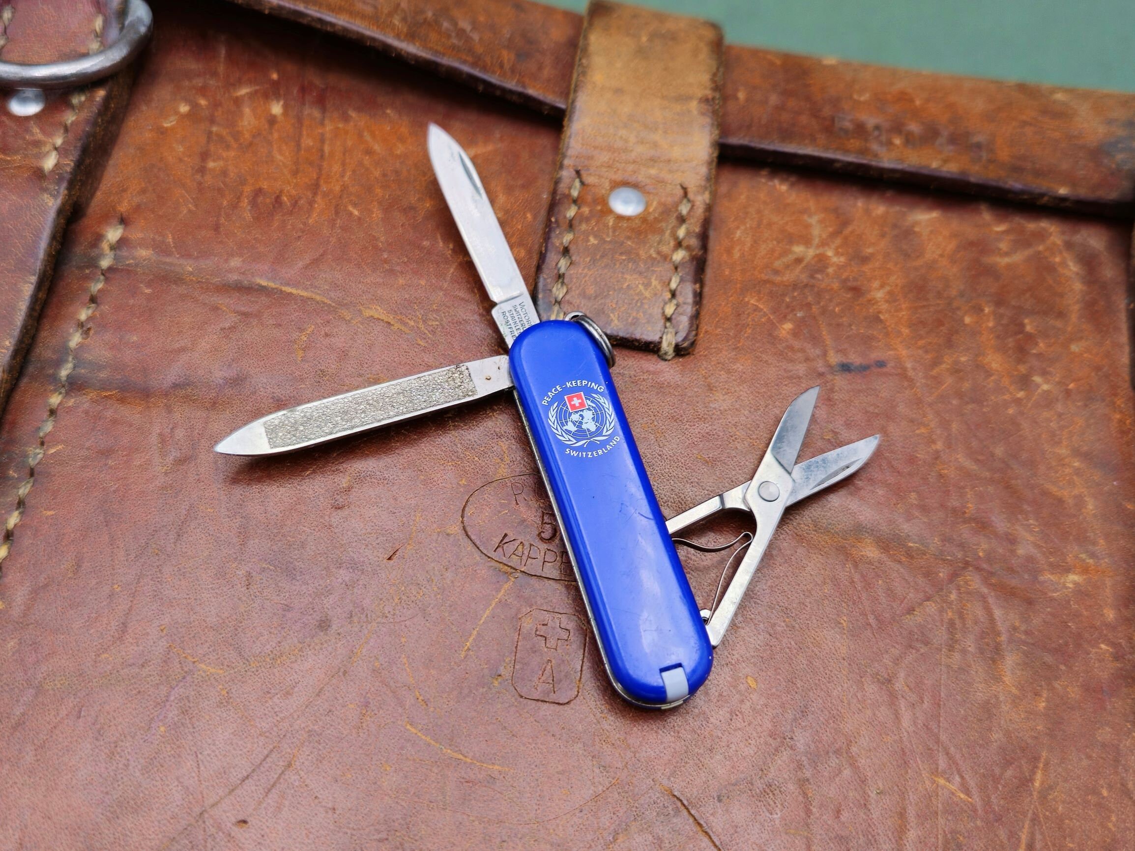 Vintage Victorinox Classic Peace Keeping Switzerland Swiss Army 