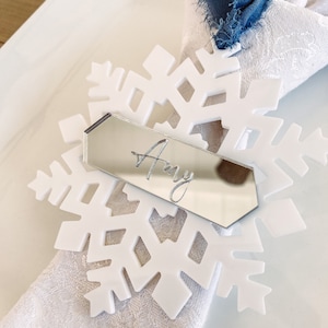 Tarjeta de lugar de copo de nieve, adorno de invierno, decoración personalizada de la mesa navideña de copo de nieve, favor de fiesta de Navidad, etiqueta de regalo de invierno personalizada, tarjeta de lugar