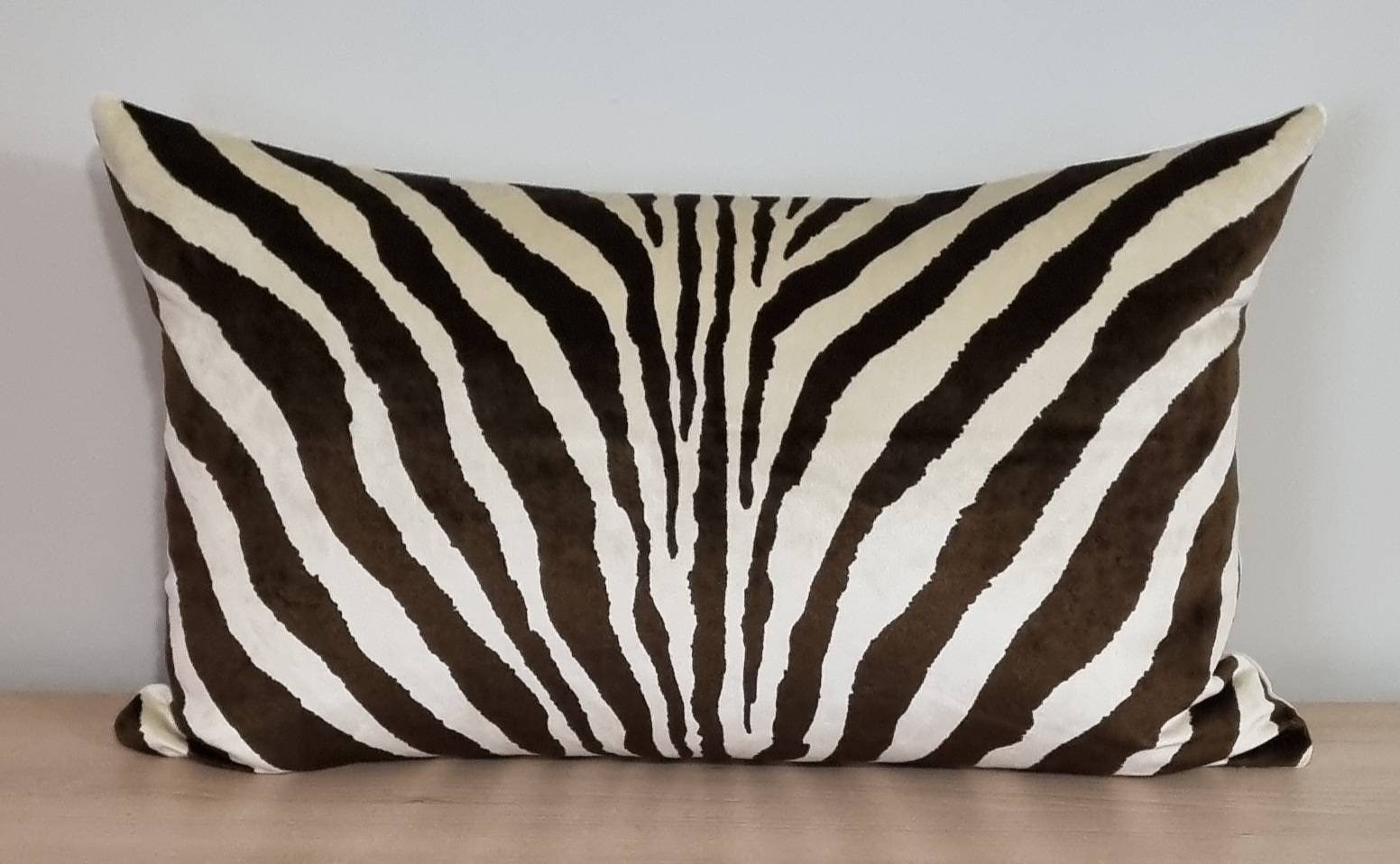 Designers Guild Ralph Lauren Bartlett Zebra Chestnut Fabric