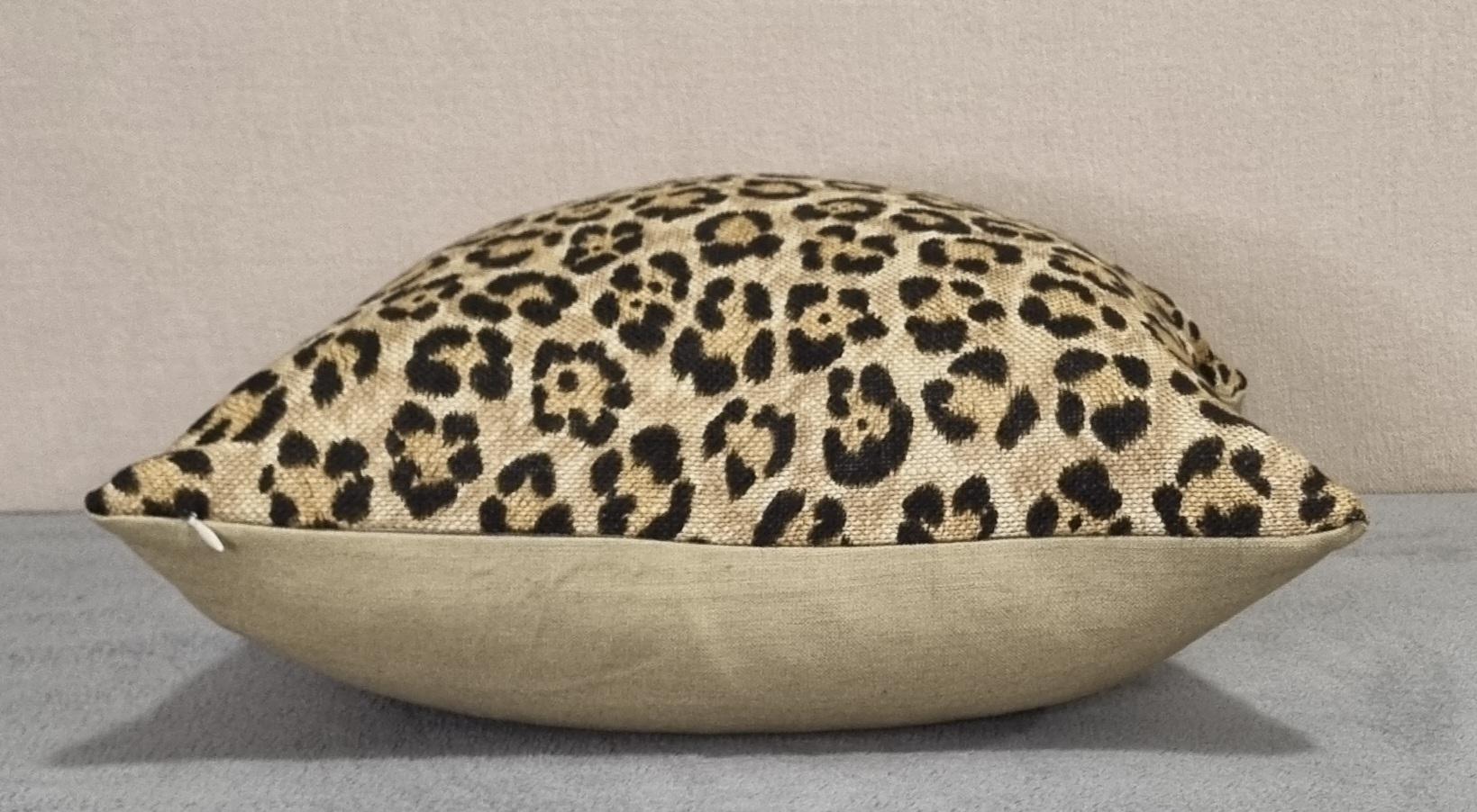 ラルフローレンのクッションカバー　４５cm×４５ｃｍ　国内直営店購入　レオパード ラルフローレンのクッションカバー 45cm×45cm 国内直営店購入