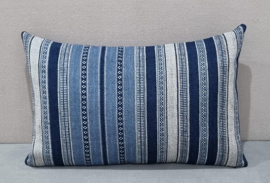 Designers Guild William Yeoward Almacan Indigo Fabric Cushion Cover ...