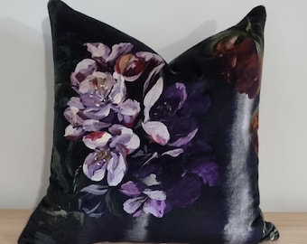 Designers Guild Delft Velvet Noir & Omega Velvet Cushion Cover 40x40 cm