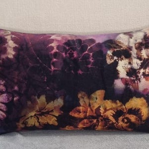 Designers Guild Tarbana Amethyst & Omega Velvet Cushion Cover 30x50 cm
