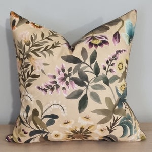 Designers Guild Ikebana Damast Koralle & Omega Samt Kissenbezug 43x43 cm