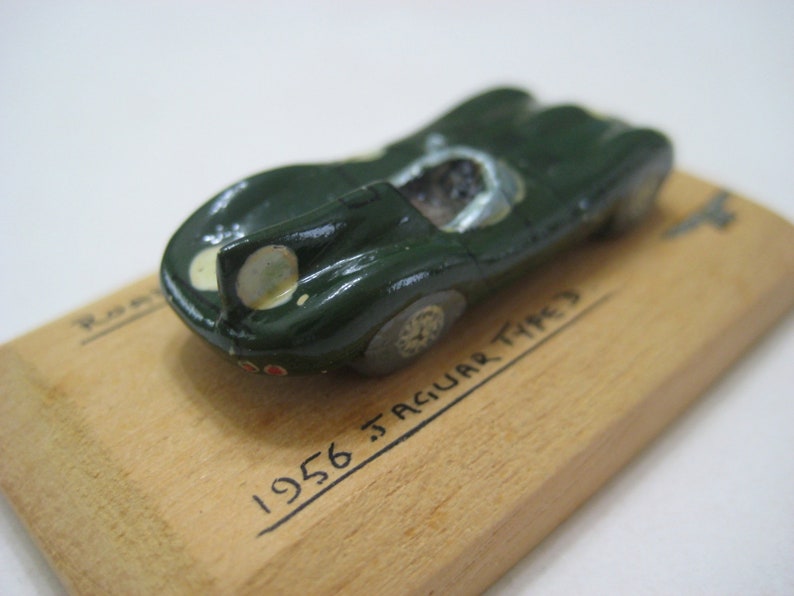 Roadace Replica Dark Green Jag Type D 1956 Plaster 1:100 Great Britain