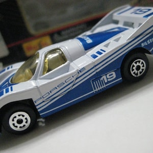 maisto porsche 956