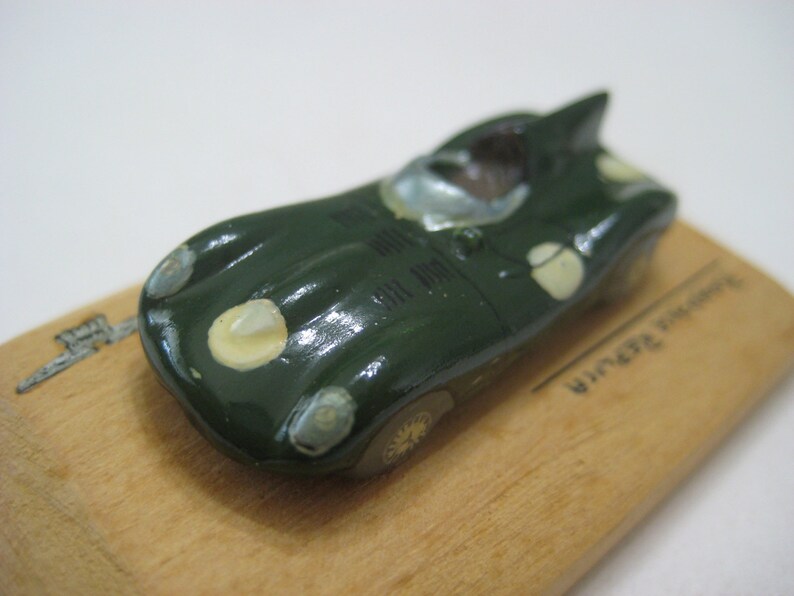 Roadace Replica Dark Green Jag Type D 1956 Plaster 1:100 Great Britain