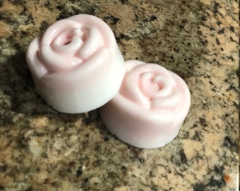 élégant saucisson rose en forme de rose savons