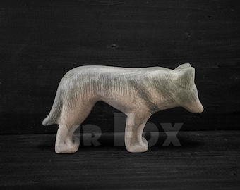 Wolf Figur aus Holz - Wolf aus Holz Spielzeug - Waldtiere - Handgemachtes Geschenk - Geburtstagsgeschenk - Holzspielzeug - Montessori Spielzeug - Waldorf Spielzeug