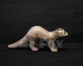 Jouet de furet en bois - Figurine de furet - Figure de putois - Martre sculptée - Esthétique d’automne - Décoration rustique - Décor Cottagecore