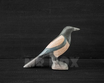 Wooden Magpie Figurine - Wooden Bird Figurine - Waldorf Wooden Toy - Montessori Wooden Toy - Wooden Bird - Carved Magpie Ornament
