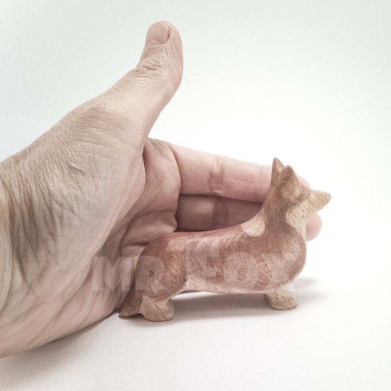 small corgi figurine