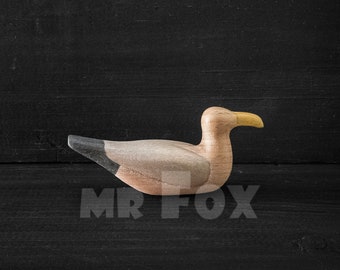 Figurine en bois de mouette nageuse - mouette en bois - jouet en bois Waldorf - jouet en bois Montessori - figurine d'oiseau en bois