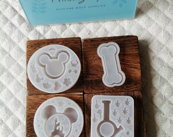 Stampi in resina per sabbia mobile, stampo shaker, set di console di gioco, stampo in silicone per portachiavi, stampo per bottiglia a forma di osso di cane e fiore di Topolino, regalo per lei F224