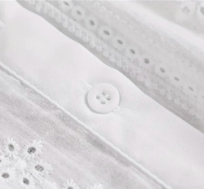 Victorian-style Detachable Collar, White Eyelet Lace, Ruffled Neckline ...