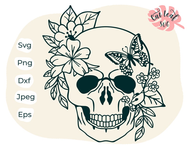 K&ouml;nnte beinhalten: Eine Schwarzwei&szlig;-Zeichnung eines Sch&auml;dels mit Blumen und einem Schmetterling. Der Sch&auml;del ist detailliert, mit einem L&auml;cheln und Augenh&ouml;hlen. Die Blumen sind zart und haben ein einfaches Design. Der Schmetterling sitzt auf der Wange des Sch&auml;dels.